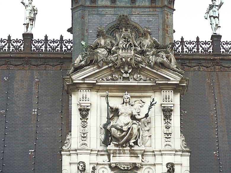 凡爾賽宮(Château de Versailles) — 世界文化遺產 之 凡爾賽宮及其園林(Palace and Park of Versailles) — 外掛巴黎市政廳(Hôtel de Ville)、古監獄(Conciergerie) 、皇家宮殿(Domaine National du Palais-Royal) — 2023年冬季歐洲行旅 第七部
