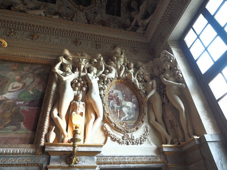 楓丹白露宮(Chateau de Fontainebleau)，外掛凱旋門(Arc de Triomphe)、聖母院(Cathédrale Notre-Dame de Paris)、歌劇院(Palais Garnier)、莫里哀噴泉(Fontaine Molière)、聖米歇爾噴泉(Fontaine Saint-Michel) — 世界文化遺產 之 楓丹白靈宮及其園林(Palace and Park of Fontainebleau) — 2023年冬季歐洲行旅 第八部