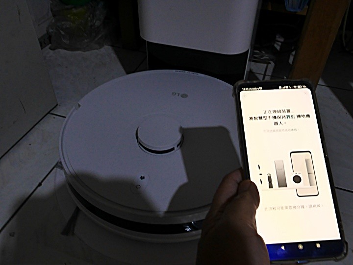LG PuriCare™ 雙變頻除濕機 feat. CordZero™ R5T 濕拖清潔機器人 (自動除塵) 使用心得分享 — 在溼冷的天氣中享受乾爽又自動變乾淨的環境