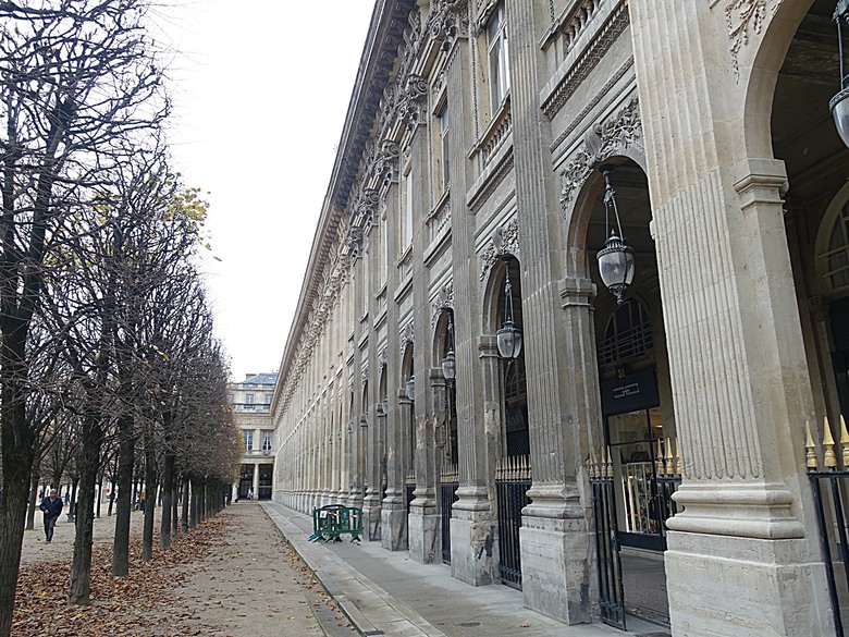 凡爾賽宮(Château de Versailles) — 世界文化遺產 之 凡爾賽宮及其園林(Palace and Park of Versailles) — 外掛巴黎市政廳(Hôtel de Ville)、古監獄(Conciergerie) 、皇家宮殿(Domaine National du Palais-Royal) — 2023年冬季歐洲行旅 第七部