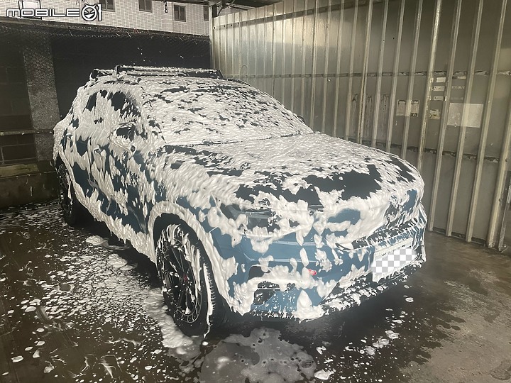 點我看大圖 一望無際的VOLVO!!! 參加VOLVO野餐生活節