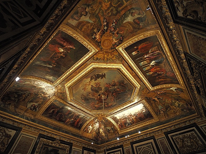 凡爾賽宮(Château de Versailles) — 世界文化遺產 之 凡爾賽宮及其園林(Palace and Park of Versailles) — 外掛巴黎市政廳(Hôtel de Ville)、古監獄(Conciergerie) 、皇家宮殿(Domaine National du Palais-Royal) — 2023年冬季歐洲行旅 第七部