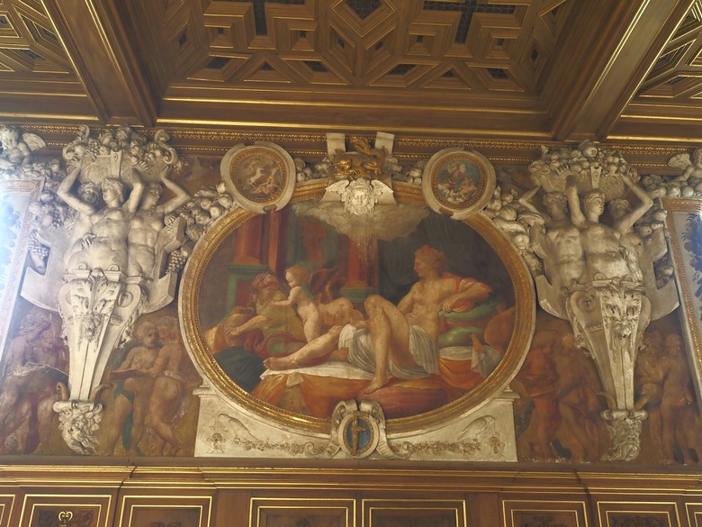楓丹白露宮(Chateau de Fontainebleau)，外掛凱旋門(Arc de Triomphe)、聖母院(Cathédrale Notre-Dame de Paris)、歌劇院(Palais Garnier)、莫里哀噴泉(Fontaine Molière)、聖米歇爾噴泉(Fontaine Saint-Michel) — 世界文化遺產 之 楓丹白靈宮及其園林(Palace and Park of Fontainebleau) — 2023年冬季歐洲行旅 第八部