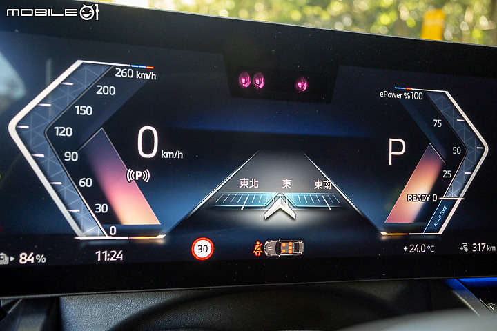 BMW i5 eDrive40 M Sport 試駕｜電能加持科技進化，但仍是你記憶中的五系列！
