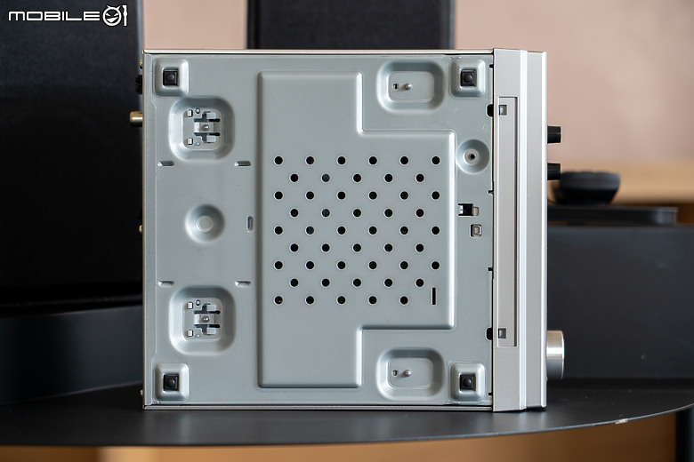 Panasonic SC-PM700 試聽報告｜擁多種音源選擇與飽滿低音的組合音響！
