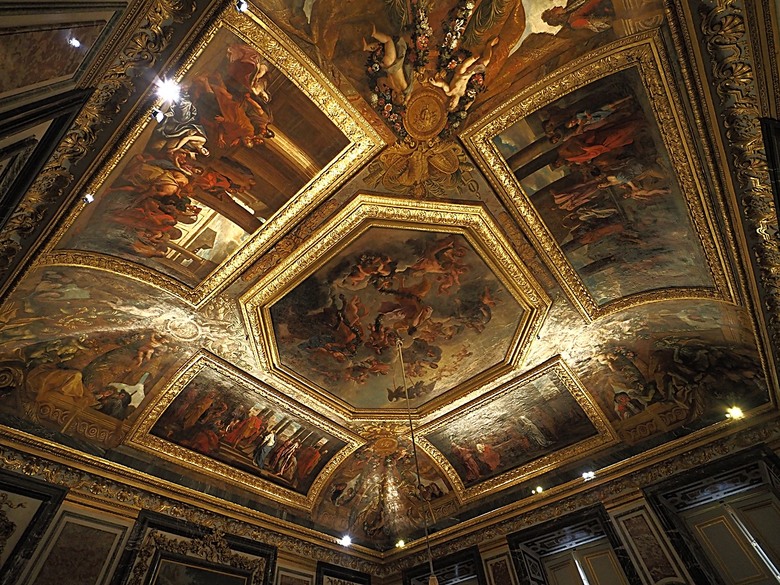 凡爾賽宮(Château de Versailles) — 世界文化遺產 之 凡爾賽宮及其園林(Palace and Park of Versailles) — 外掛巴黎市政廳(Hôtel de Ville)、古監獄(Conciergerie) 、皇家宮殿(Domaine National du Palais-Royal) — 2023年冬季歐洲行旅 第七部