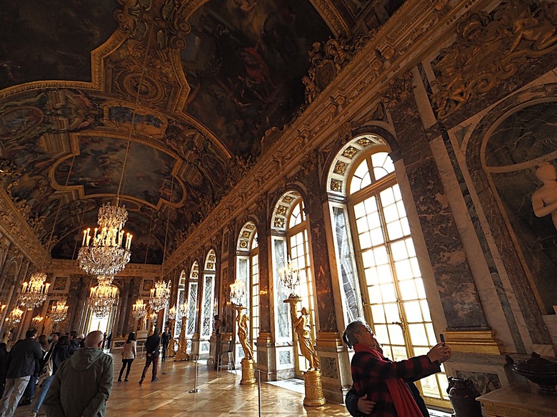 凡爾賽宮(Château de Versailles) — 世界文化遺產 之 凡爾賽宮及其園林(Palace and Park of Versailles) — 外掛巴黎市政廳(Hôtel de Ville)、古監獄(Conciergerie) 、皇家宮殿(Domaine National du Palais-Royal) — 2023年冬季歐洲行旅 第七部