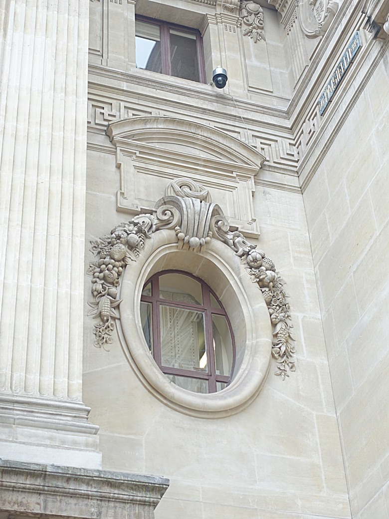 楓丹白露宮(Chateau de Fontainebleau),外掛凱旋門(Arc de Triomphe)、聖母院(Cathédrale Notre-Dame de Paris)、歌劇院(Palais Garnier)、莫里哀噴泉(Fontaine Molière)、聖米歇爾噴泉(Fontaine Saint-Michel) — 世界文化遺產 之 楓丹白靈宮及其園林(Palace and Park of Fontainebleau) — 2023年冬季歐洲行旅 第八部