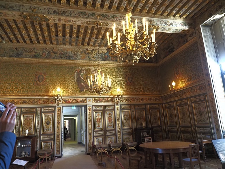 楓丹白露宮(Chateau de Fontainebleau),外掛凱旋門(Arc de Triomphe)、聖母院(Cathédrale Notre-Dame de Paris)、歌劇院(Palais Garnier)、莫里哀噴泉(Fontaine Molière)、聖米歇爾噴泉(Fontaine Saint-Michel) — 世界文化遺產 之 楓丹白靈宮及其園林(Palace and Park of Fontainebleau) — 2023年冬季歐洲行旅 第八部