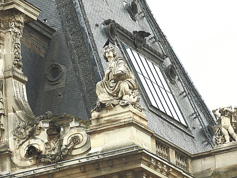 塞納河遊船 (Bateaux-Mouches) 與 羅浮宮(Musée du Louvre)，外掛地窖內享用法式烤田螺與鴨胸 — 世界文化遺產 之 巴黎，塞纳河畔(Paris, Banks of the Seine) — 2023年冬季歐洲行旅 第六部