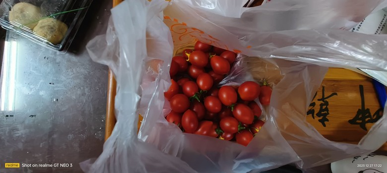 黃昏市場沒買香蕉，口袋的錢竟全花光光
