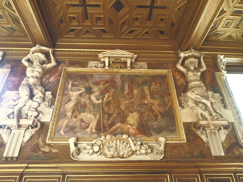 楓丹白露宮(Chateau de Fontainebleau)，外掛凱旋門(Arc de Triomphe)、聖母院(Cathédrale Notre-Dame de Paris)、歌劇院(Palais Garnier)、莫里哀噴泉(Fontaine Molière)、聖米歇爾噴泉(Fontaine Saint-Michel) — 世界文化遺產 之 楓丹白靈宮及其園林(Palace and Park of Fontainebleau) — 2023年冬季歐洲行旅 第八部