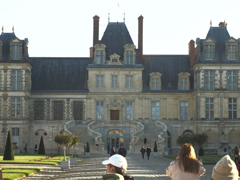 楓丹白露宮(Chateau de Fontainebleau),外掛凱旋門(Arc de Triomphe)、聖母院(Cathédrale Notre-Dame de Paris)、歌劇院(Palais Garnier)、莫里哀噴泉(Fontaine Molière)、聖米歇爾噴泉(Fontaine Saint-Michel) — 世界文化遺產 之 楓丹白靈宮及其園林(Palace and Park of Fontainebleau) — 2023年冬季歐洲行旅 第八部