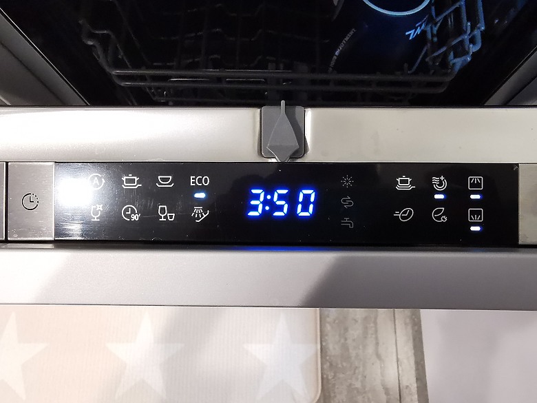 【分享】GLEMGAS 全崁式洗碗機 45cm (GWQ7714R)