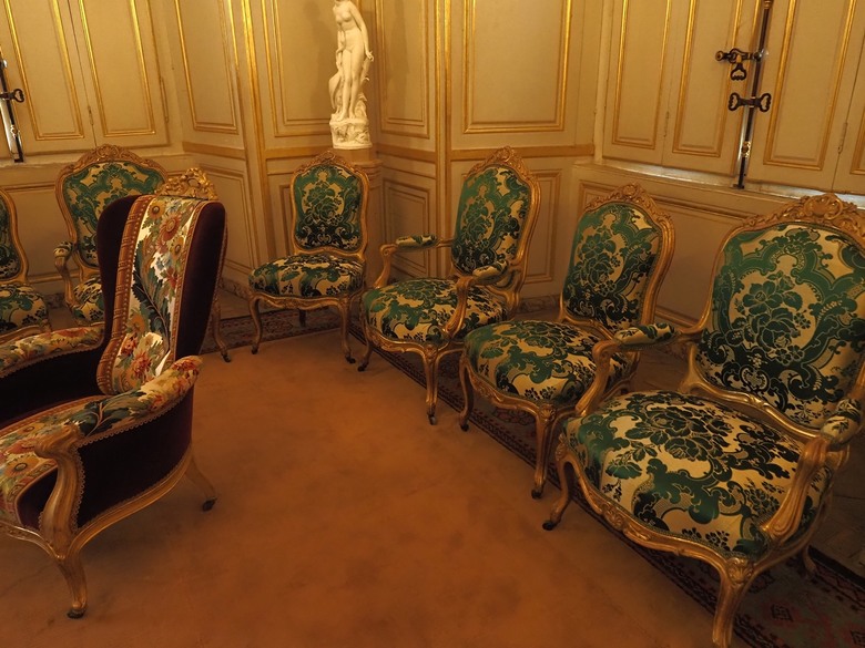 楓丹白露宮(Chateau de Fontainebleau),外掛凱旋門(Arc de Triomphe)、聖母院(Cathédrale Notre-Dame de Paris)、歌劇院(Palais Garnier)、莫里哀噴泉(Fontaine Molière)、聖米歇爾噴泉(Fontaine Saint-Michel) — 世界文化遺產 之 楓丹白靈宮及其園林(Palace and Park of Fontainebleau) — 2023年冬季歐洲行旅 第八部