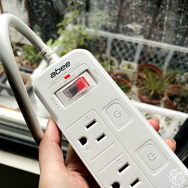 【快譯通1.8M電源延長線】不僅插電還能同時支援USB｜Type C快充等多項裝置