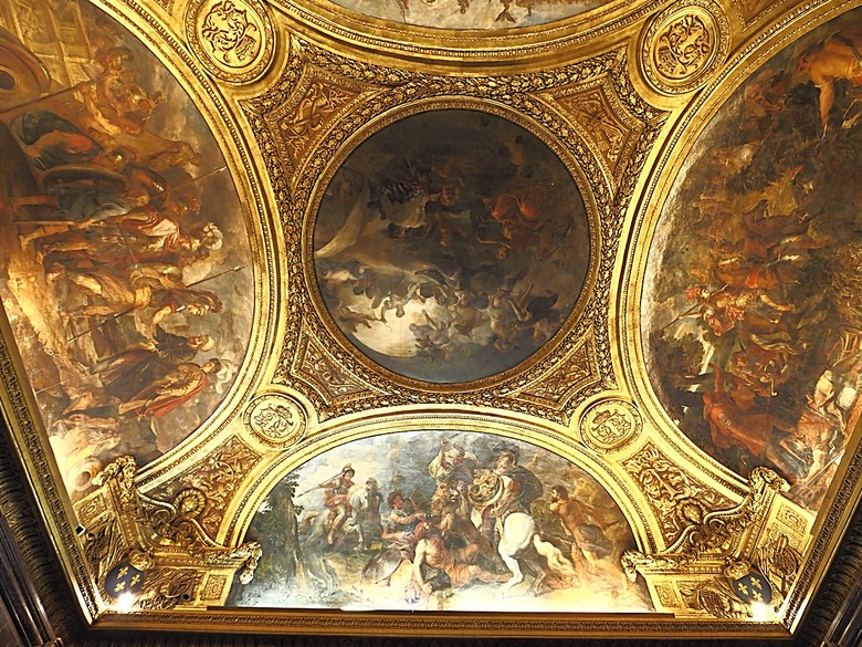凡爾賽宮(Château de Versailles) — 世界文化遺產 之 凡爾賽宮及其園林(Palace and Park of Versailles) — 外掛巴黎市政廳(Hôtel de Ville)、古監獄(Conciergerie) 、皇家宮殿(Domaine National du Palais-Royal) — 2023年冬季歐洲行旅 第七部