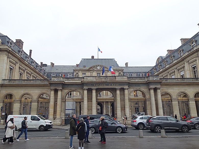 凡爾賽宮(Château de Versailles) — 世界文化遺產 之 凡爾賽宮及其園林(Palace and Park of Versailles) — 外掛巴黎市政廳(Hôtel de Ville)、古監獄(Conciergerie) 、皇家宮殿(Domaine National du Palais-Royal) — 2023年冬季歐洲行旅 第七部