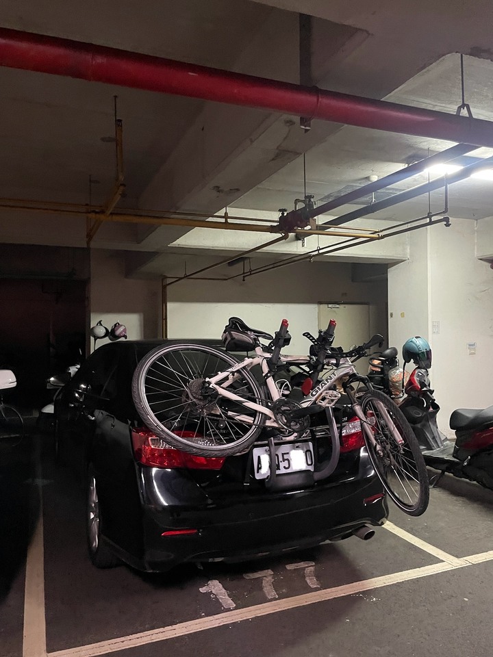 車尾活動式腳踏車架，這樣架有算遮蓋車牌嗎？