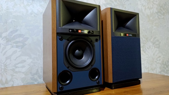 JBL4305P主動式無線喇叭小開箱