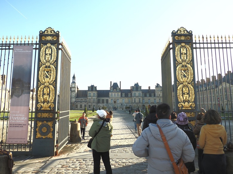 楓丹白露宮(Chateau de Fontainebleau),外掛凱旋門(Arc de Triomphe)、聖母院(Cathédrale Notre-Dame de Paris)、歌劇院(Palais Garnier)、莫里哀噴泉(Fontaine Molière)、聖米歇爾噴泉(Fontaine Saint-Michel) — 世界文化遺產 之 楓丹白靈宮及其園林(Palace and Park of Fontainebleau) — 2023年冬季歐洲行旅 第八部