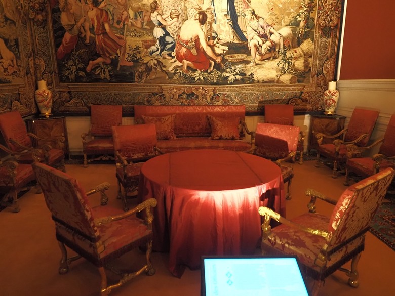 楓丹白露宮(Chateau de Fontainebleau),外掛凱旋門(Arc de Triomphe)、聖母院(Cathédrale Notre-Dame de Paris)、歌劇院(Palais Garnier)、莫里哀噴泉(Fontaine Molière)、聖米歇爾噴泉(Fontaine Saint-Michel) — 世界文化遺產 之 楓丹白靈宮及其園林(Palace and Park of Fontainebleau) — 2023年冬季歐洲行旅 第八部