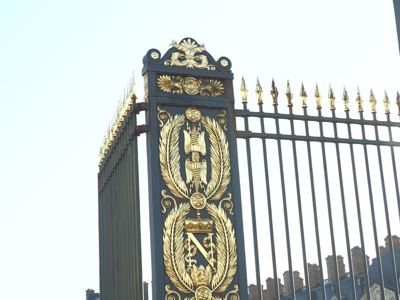楓丹白露宮(Chateau de Fontainebleau),外掛凱旋門(Arc de Triomphe)、聖母院(Cathédrale Notre-Dame de Paris)、歌劇院(Palais Garnier)、莫里哀噴泉(Fontaine Molière)、聖米歇爾噴泉(Fontaine Saint-Michel) — 世界文化遺產 之 楓丹白靈宮及其園林(Palace and Park of Fontainebleau) — 2023年冬季歐洲行旅 第八部
