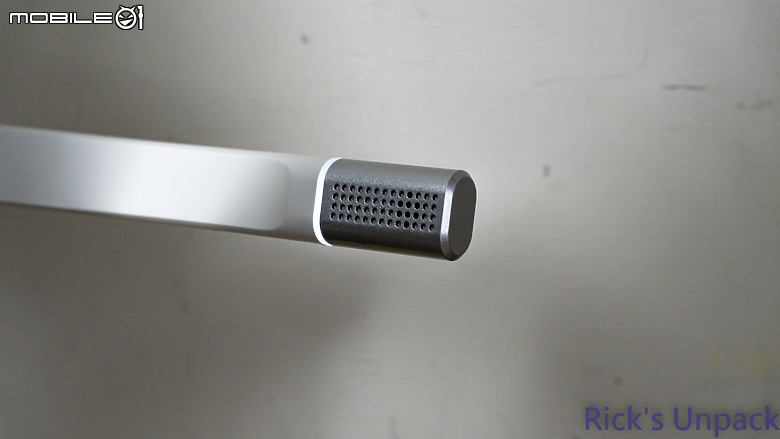 點我看大圖 【開箱】無線三模、增加續航 | CORSAIR HS80 MAX WIRELESS WHITE