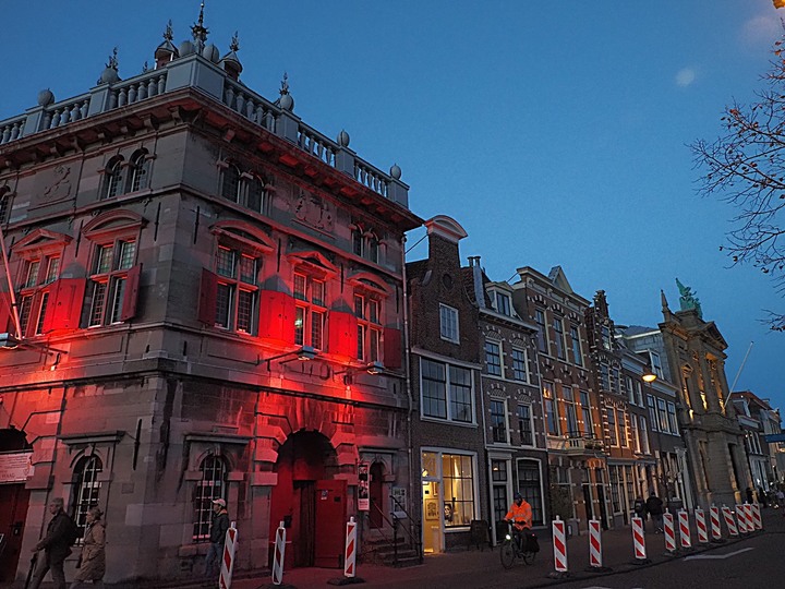 哈倫(Haarlem)市區、聖巴弗教堂(St.-Bavokerk)、桑斯安斯(Zaanse Schans)風車村、福倫丹(Volendam)午餐、羊角村(Giethoorn)遊船 — 荷蘭鄉間風光 — 2023年冬季歐洲行旅 第二部