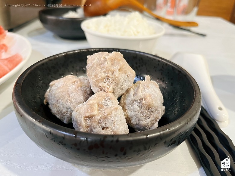 高雄苓雅｜千槢小館 HOTPOT＿香氣滿滿酸菜白肉鍋