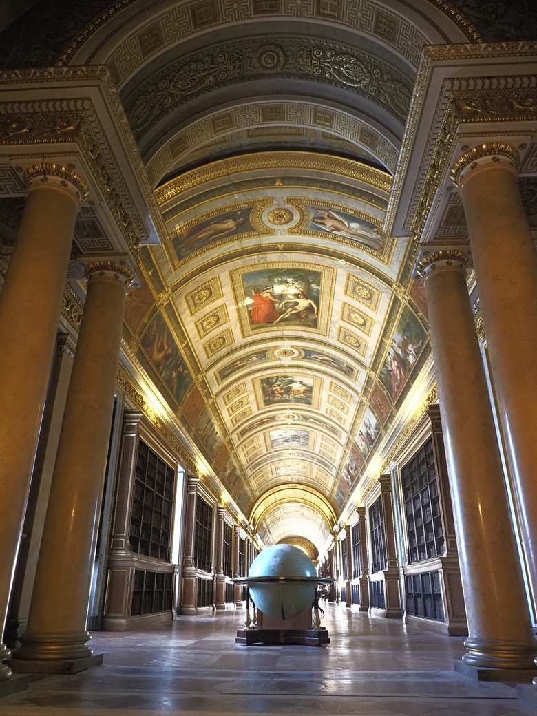 楓丹白露宮(Chateau de Fontainebleau),外掛凱旋門(Arc de Triomphe)、聖母院(Cathédrale Notre-Dame de Paris)、歌劇院(Palais Garnier)、莫里哀噴泉(Fontaine Molière)、聖米歇爾噴泉(Fontaine Saint-Michel) — 世界文化遺產 之 楓丹白靈宮及其園林(Palace and Park of Fontainebleau) — 2023年冬季歐洲行旅 第八部