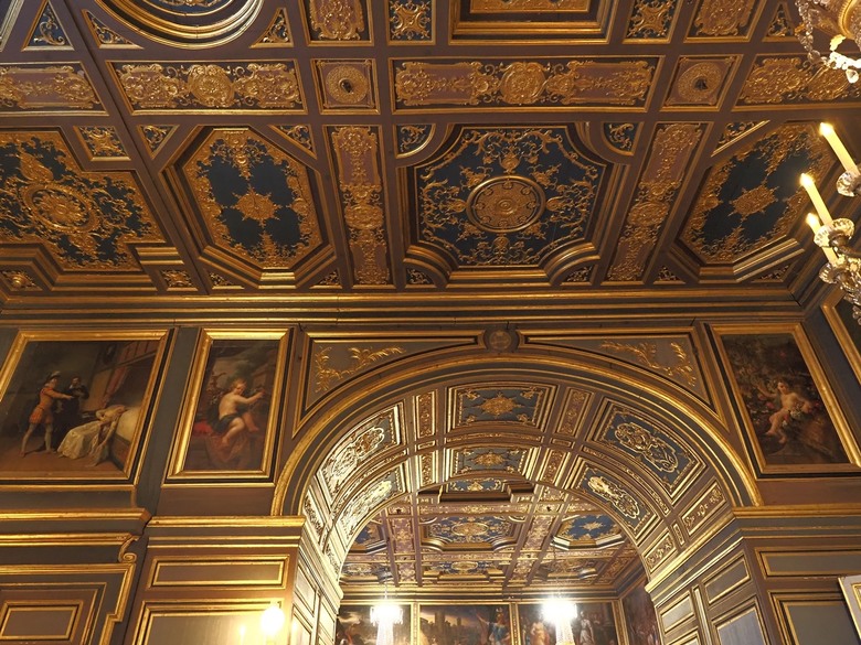楓丹白露宮(Chateau de Fontainebleau),外掛凱旋門(Arc de Triomphe)、聖母院(Cathédrale Notre-Dame de Paris)、歌劇院(Palais Garnier)、莫里哀噴泉(Fontaine Molière)、聖米歇爾噴泉(Fontaine Saint-Michel) — 世界文化遺產 之 楓丹白靈宮及其園林(Palace and Park of Fontainebleau) — 2023年冬季歐洲行旅 第八部