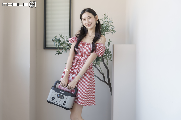 點我看大圖 Philips 600W 儲能行動電源試用|一機就能搞定所有戶外活動充電需求?!