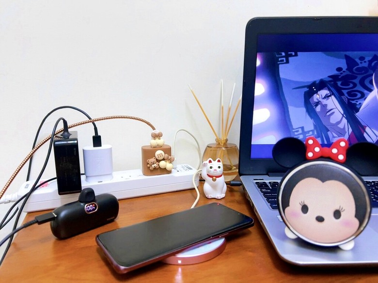 超好用生活小幫手開箱 x abee EC-54631 1.8M 電源延長線+USB+Type-C 5開4座