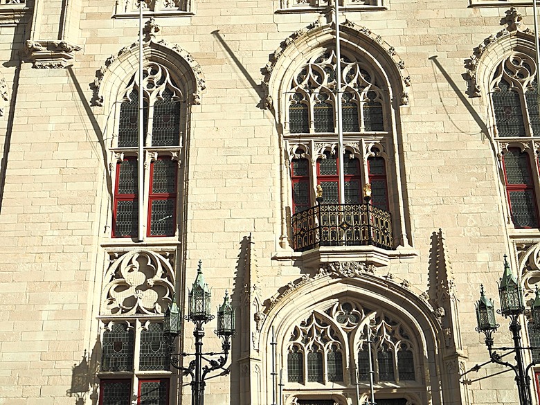 布魯日大廣場(Grote Markt)、大鐘樓(Belfort) 、市政廳(Stadhuis Brugge) 、玫瑰碼頭(Rosary Quay) 、聖母教堂(Onze-Lieve-Vrouwekerk)、貝居安禮修道院(Begijnhofkapel),還有白酒淡菜 — 世界文化遺產 之 布魯日歷史中心(Historic Centre of Brugge) — 2023年冬季歐洲行旅 第五部