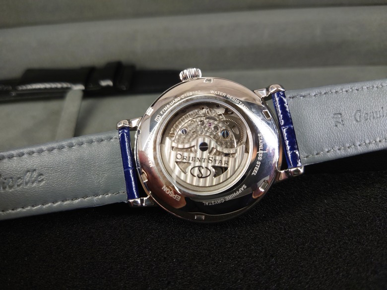 點我看大圖 東方之星 Orient Star Moon Phase 系列 月相 半鏤空錶 RE-AY0106S 開箱