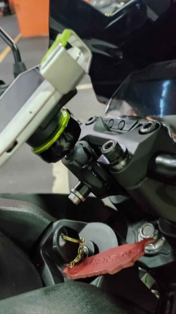 MT15 公司車(2023年第一批) 牽車了