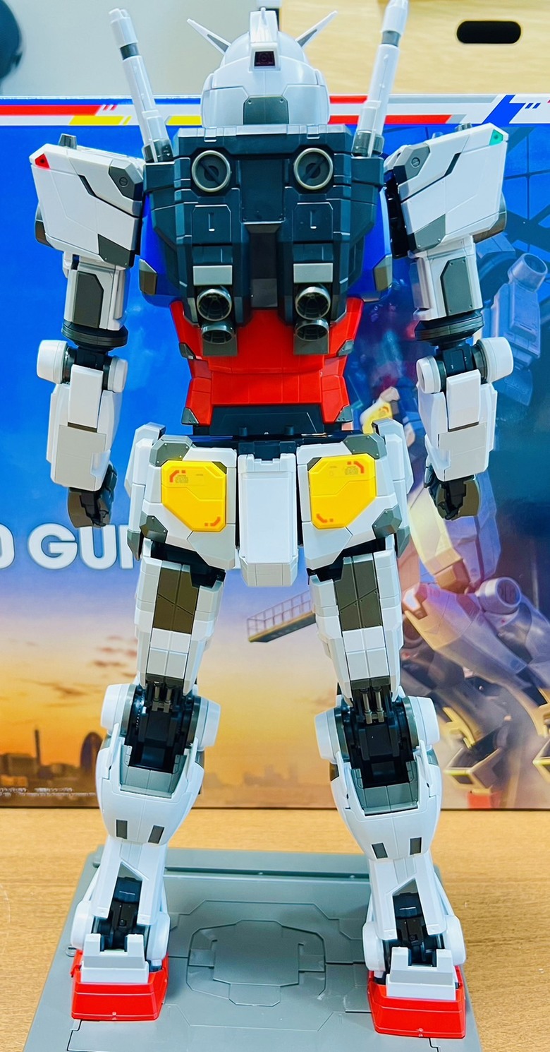 橫濱鋼彈展覽謝幕前的留念｜ 萬代 1/48 RX-78F00 鋼彈模型