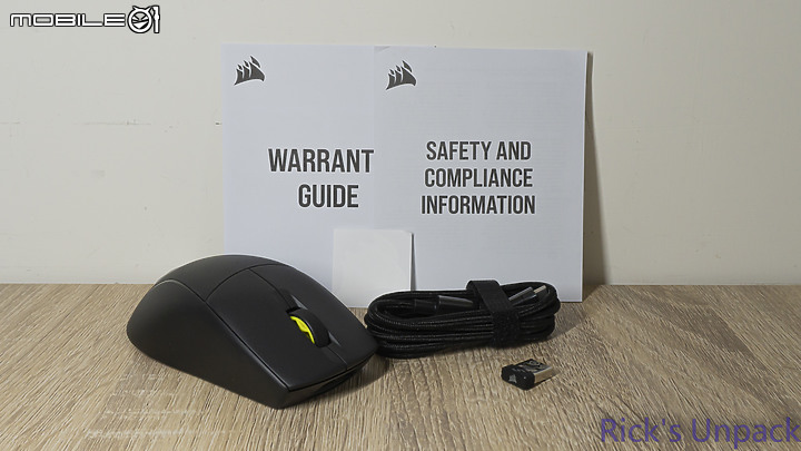 點我看大圖 【開箱】賊船輕量、三模對稱鼠 | CORSAIR M75 AIR WIRELESS