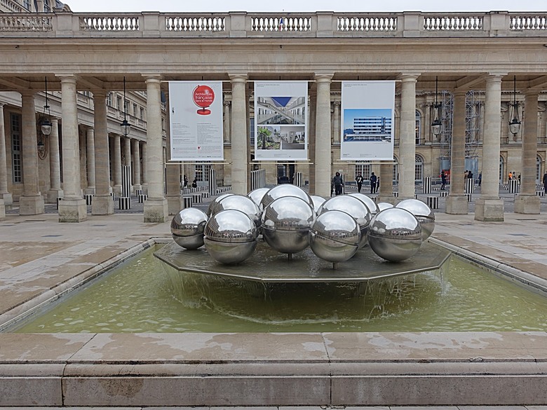凡爾賽宮(Château de Versailles) — 世界文化遺產 之 凡爾賽宮及其園林(Palace and Park of Versailles) — 外掛巴黎市政廳(Hôtel de Ville)、古監獄(Conciergerie) 、皇家宮殿(Domaine National du Palais-Royal) — 2023年冬季歐洲行旅 第七部