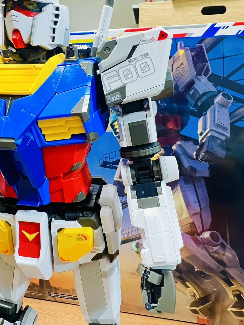 橫濱鋼彈展覽謝幕前的留念｜ 萬代 1/48 RX-78F00 鋼彈模型