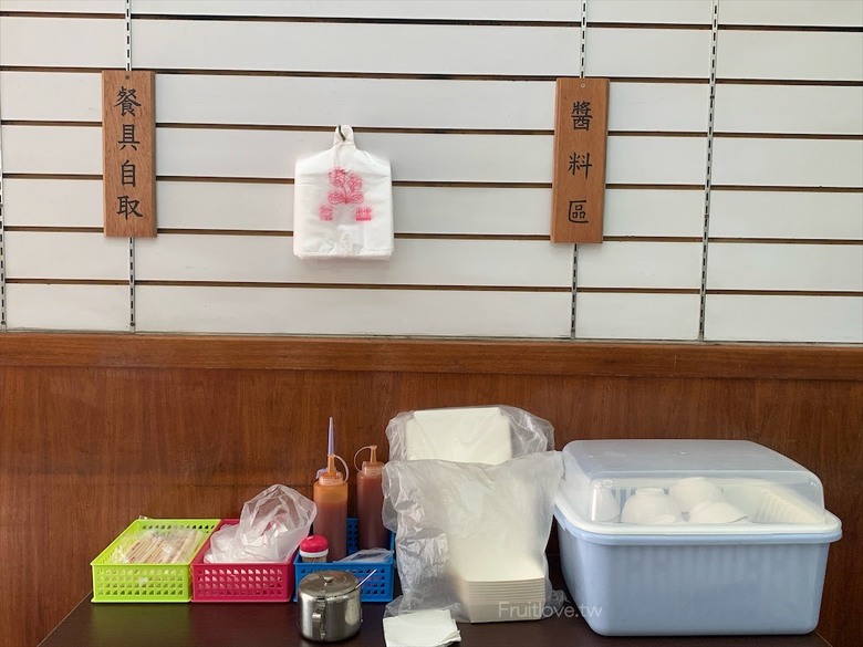 點我看大圖 想不到炒飯、炒麵店也有許多好吃的餐廳菜