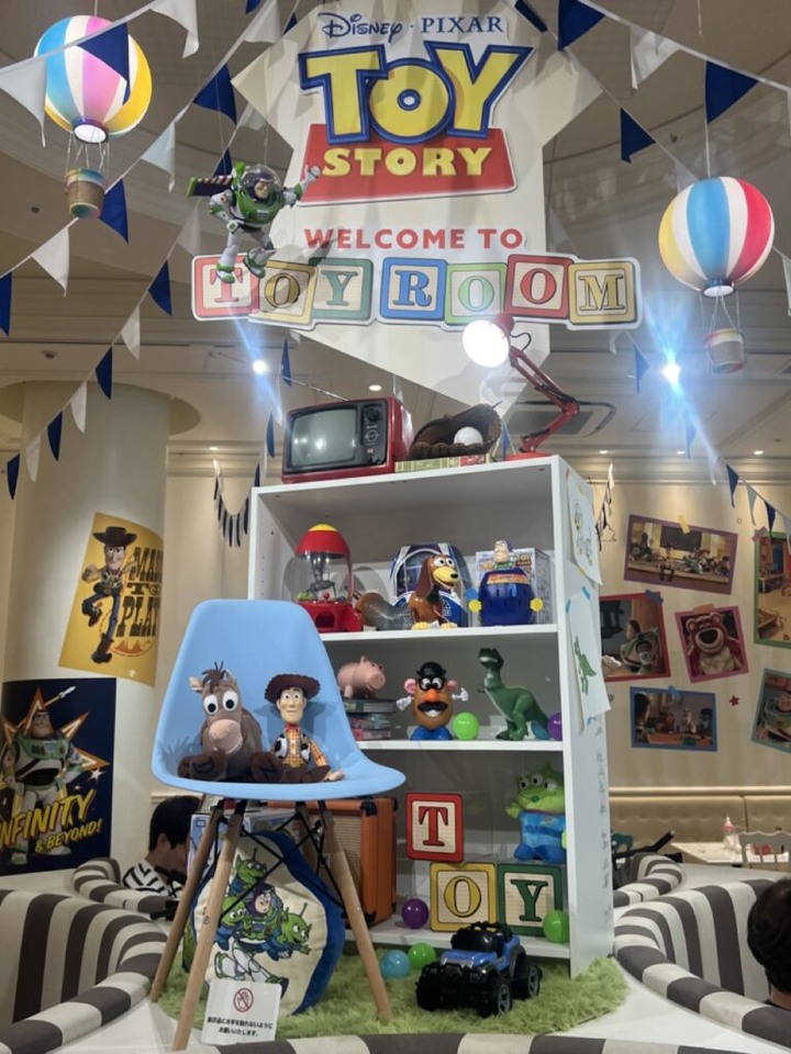 玩具總動員主題咖啡廳丨TOY STORY丨OH MY CAFE丨熊抱哥草莓口味漢堡丨東急PLAZA表參道原宿