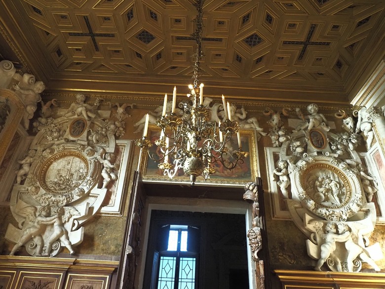楓丹白露宮(Chateau de Fontainebleau),外掛凱旋門(Arc de Triomphe)、聖母院(Cathédrale Notre-Dame de Paris)、歌劇院(Palais Garnier)、莫里哀噴泉(Fontaine Molière)、聖米歇爾噴泉(Fontaine Saint-Michel) — 世界文化遺產 之 楓丹白靈宮及其園林(Palace and Park of Fontainebleau) — 2023年冬季歐洲行旅 第八部
