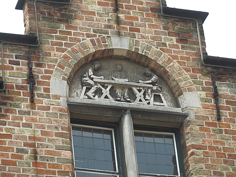 布魯日大廣場(Grote Markt)、大鐘樓(Belfort) 、市政廳(Stadhuis Brugge) 、玫瑰碼頭(Rosary Quay) 、聖母教堂(Onze-Lieve-Vrouwekerk)、貝居安禮修道院(Begijnhofkapel)，還有白酒淡菜 — 世界文化遺產 之 布魯日歷史中心(Historic Centre of Brugge) — 2023年冬季歐洲行旅 第五部