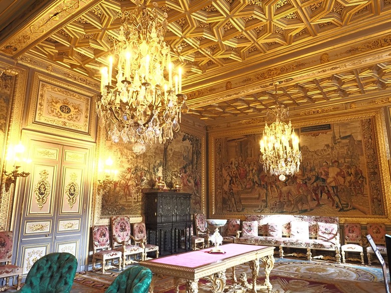 楓丹白露宮(Chateau de Fontainebleau),外掛凱旋門(Arc de Triomphe)、聖母院(Cathédrale Notre-Dame de Paris)、歌劇院(Palais Garnier)、莫里哀噴泉(Fontaine Molière)、聖米歇爾噴泉(Fontaine Saint-Michel) — 世界文化遺產 之 楓丹白靈宮及其園林(Palace and Park of Fontainebleau) — 2023年冬季歐洲行旅 第八部