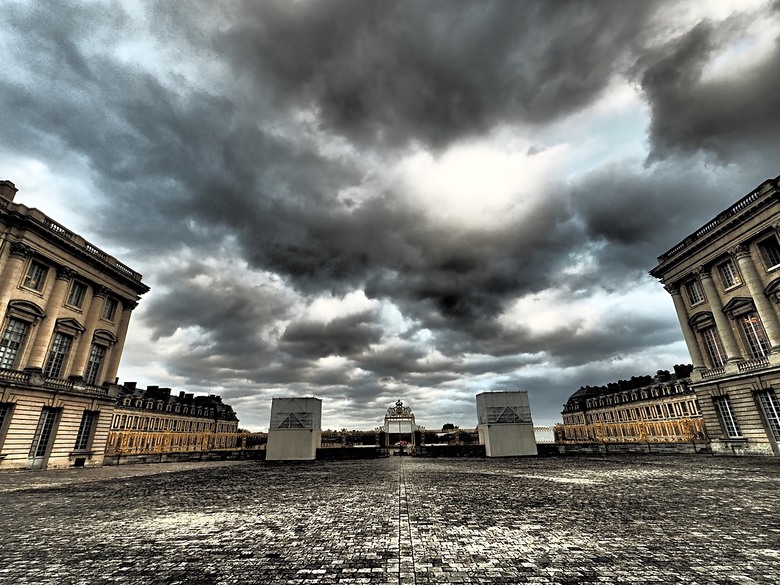 凡爾賽宮(Château de Versailles) — 世界文化遺產 之 凡爾賽宮及其園林(Palace and Park of Versailles) — 外掛巴黎市政廳(Hôtel de Ville)、古監獄(Conciergerie) 、皇家宮殿(Domaine National du Palais-Royal) — 2023年冬季歐洲行旅 第七部