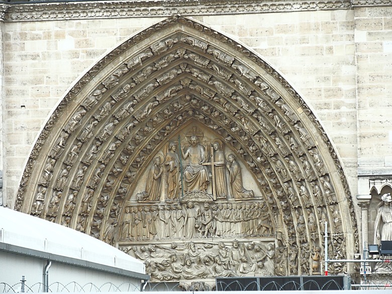 楓丹白露宮(Chateau de Fontainebleau),外掛凱旋門(Arc de Triomphe)、聖母院(Cathédrale Notre-Dame de Paris)、歌劇院(Palais Garnier)、莫里哀噴泉(Fontaine Molière)、聖米歇爾噴泉(Fontaine Saint-Michel) — 世界文化遺產 之 楓丹白靈宮及其園林(Palace and Park of Fontainebleau) — 2023年冬季歐洲行旅 第八部