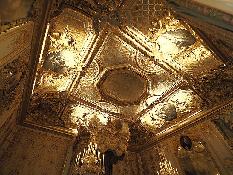 凡爾賽宮(Château de Versailles) — 世界文化遺產 之 凡爾賽宮及其園林(Palace and Park of Versailles) — 外掛巴黎市政廳(Hôtel de Ville)、古監獄(Conciergerie) 、皇家宮殿(Domaine National du Palais-Royal) — 2023年冬季歐洲行旅 第七部