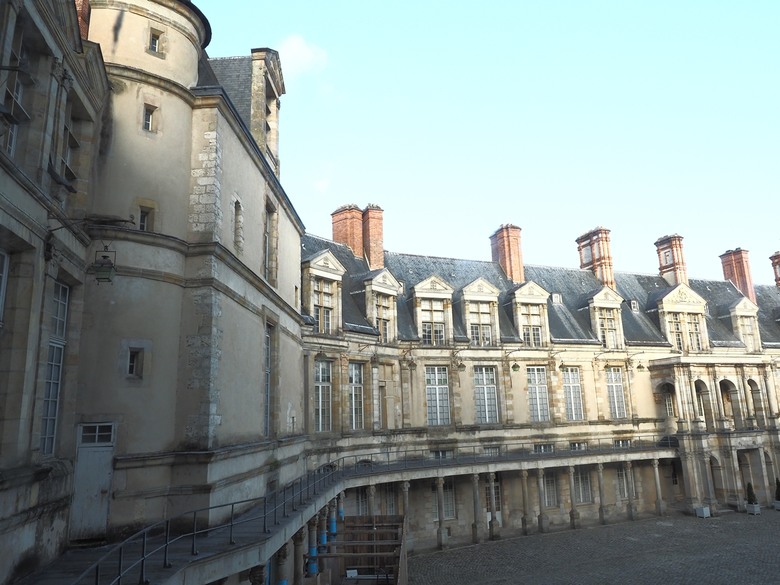楓丹白露宮(Chateau de Fontainebleau),外掛凱旋門(Arc de Triomphe)、聖母院(Cathédrale Notre-Dame de Paris)、歌劇院(Palais Garnier)、莫里哀噴泉(Fontaine Molière)、聖米歇爾噴泉(Fontaine Saint-Michel) — 世界文化遺產 之 楓丹白靈宮及其園林(Palace and Park of Fontainebleau) — 2023年冬季歐洲行旅 第八部